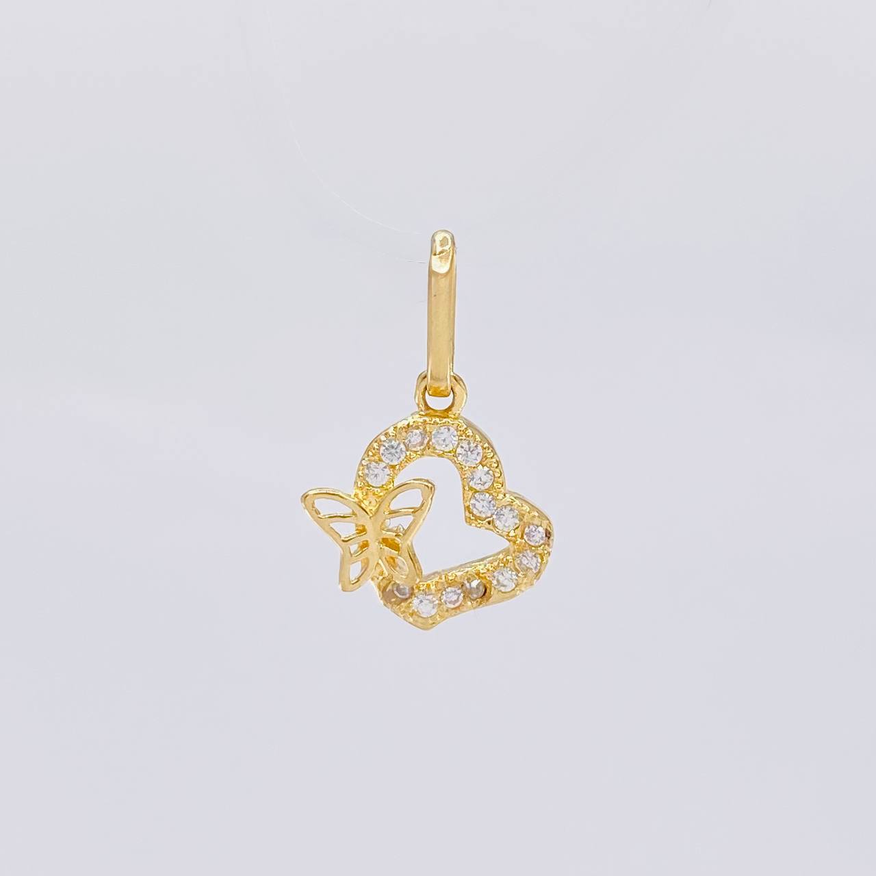 Dije Silueta Corazon Tupida Mariposa 0.95g / 1.5cm Oro Amarillo 18K
