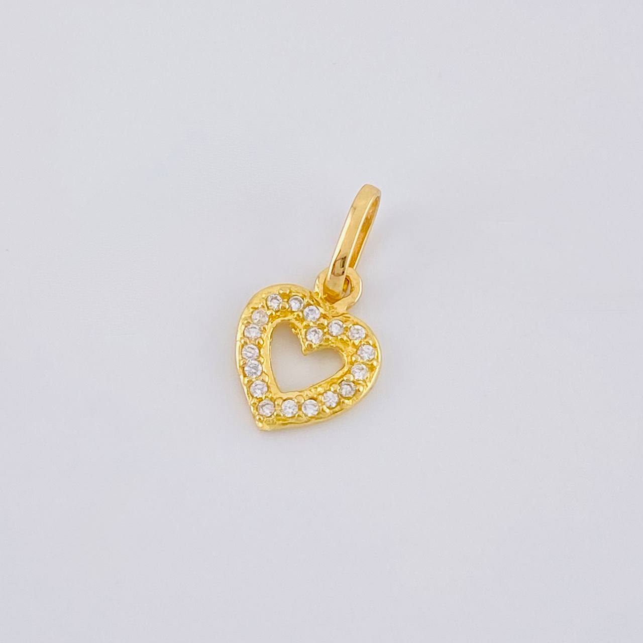 Dije Silueta Corazon Tupida 0.75g / 1.5cm Oro Amarillo 18K