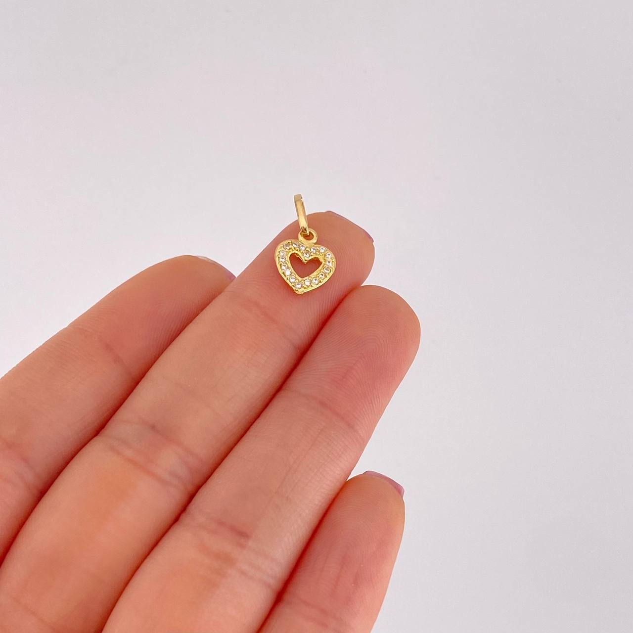 Dije Silueta Corazon Tupida 0.75g / 1.5cm Oro Amarillo 18K