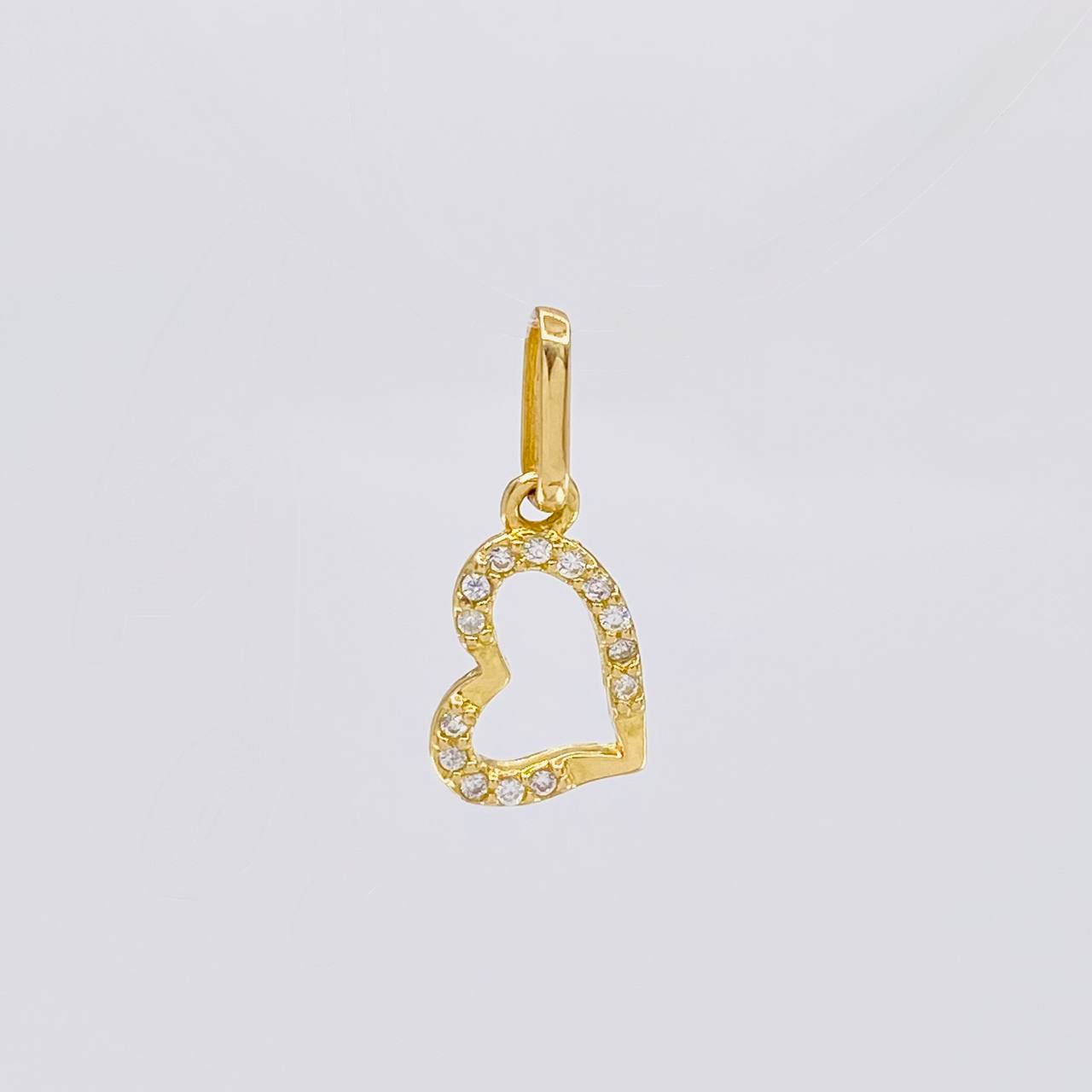 Dije Silueta Corazon Tupido 0.6g / 1.7cm Oro Amarillo 18K