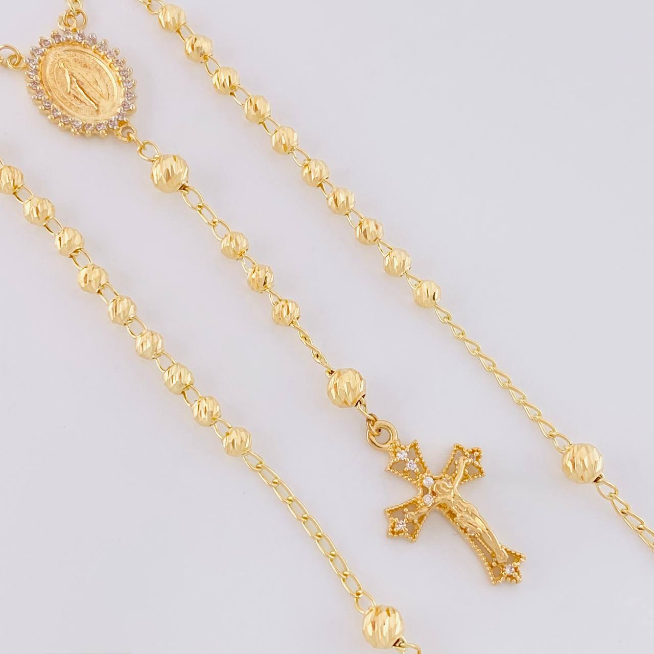 Rosario Virgen Milagrosa Cruz Cristo Diamantado 8.9g / 50cm / 3.4mm Oro Amarillo 18K