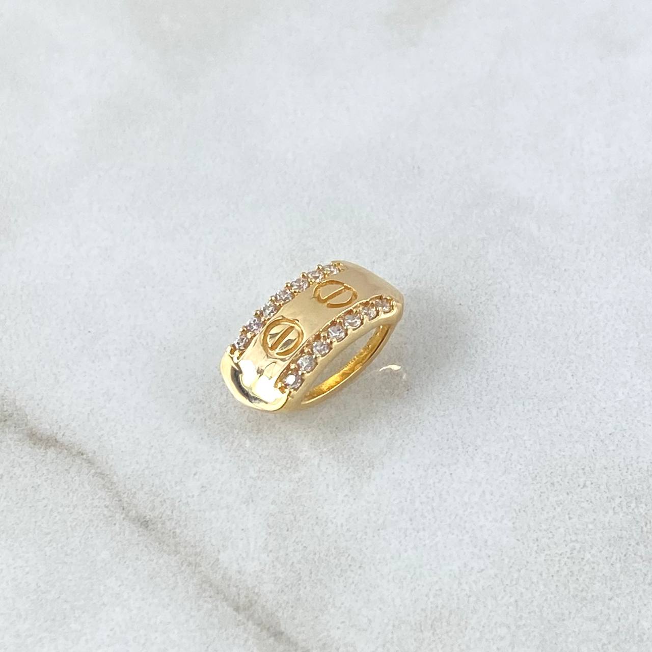 Set Rectangulo Tornillo 5.95gr / Dije Sin Cargador 1.4cm - Candongas 1.4cm / Circones Blancos Oro Amarillo 18K ©