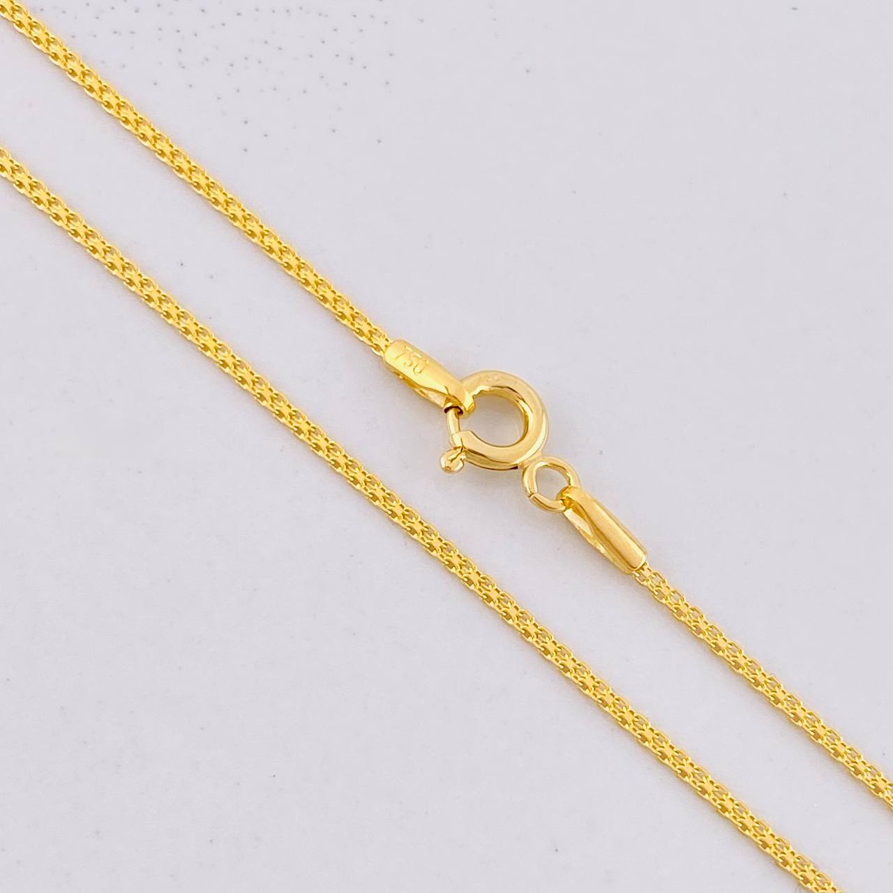 Cadena China 2.1g / 60cm / 1.05mm Oro Amarillo 18K