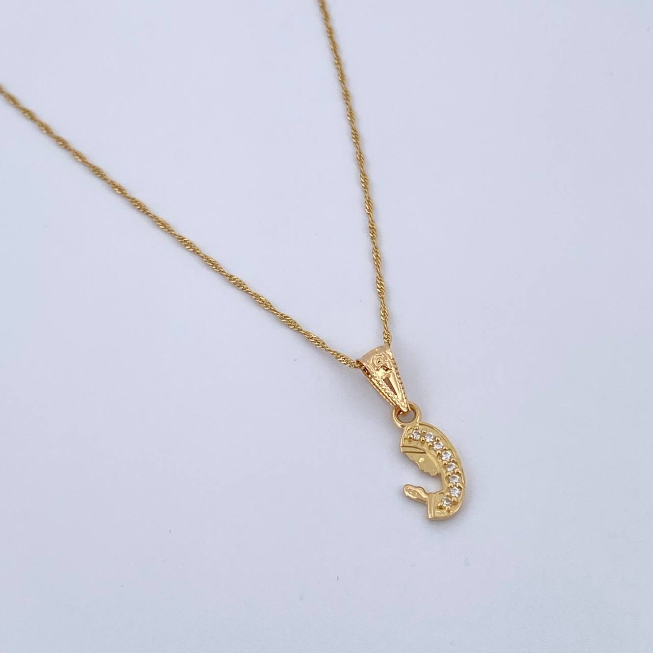 Set Cadena Singapur 1.1gr/45.1cm/0.8mm + Dije Virgen Maria 0.55gr/1.7cm Circones Blancos Oro Amarillo 18K (Oferta) $