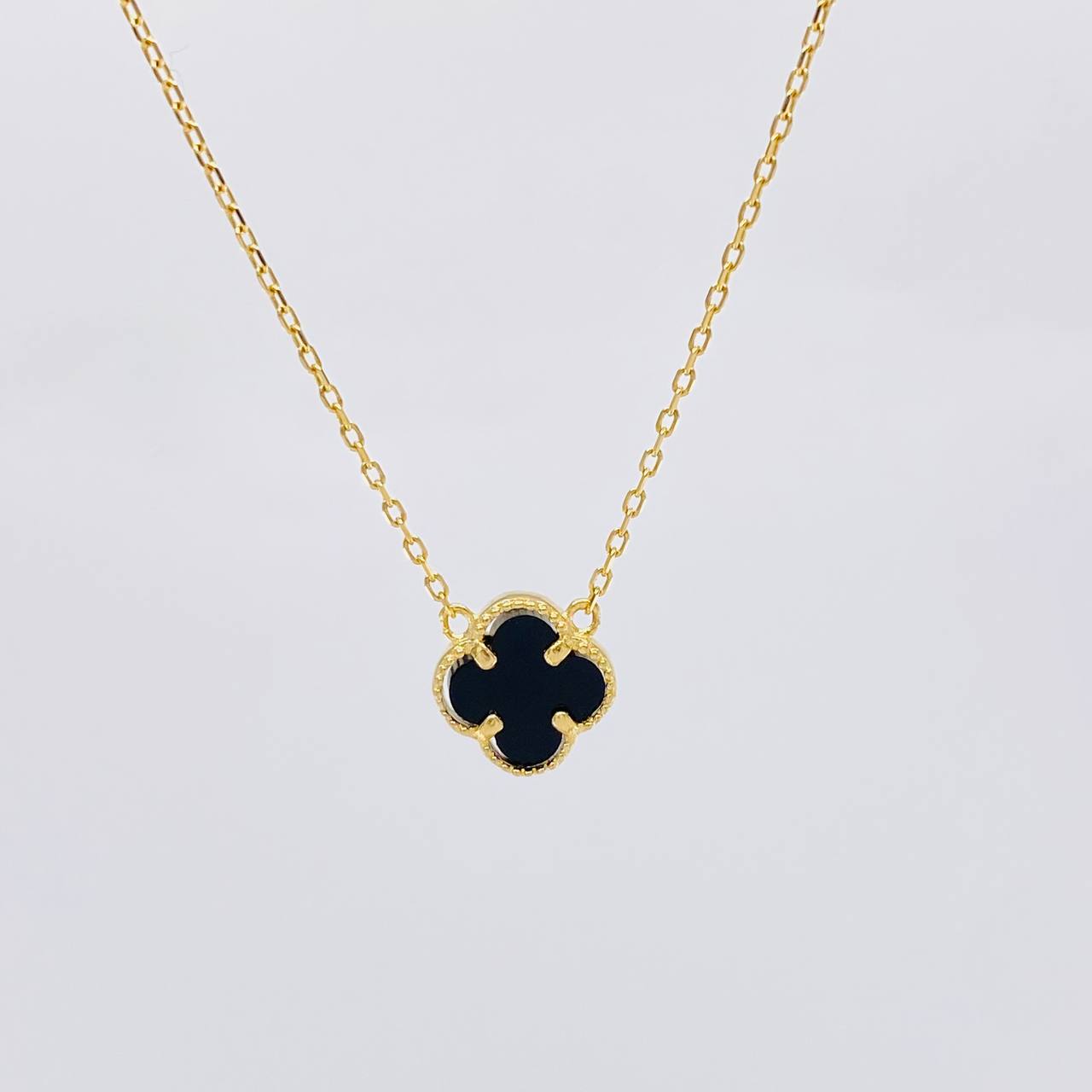 Cadena Aro Seguido Trebol Onix 2.3g / 45cm / 1mm Oro Amarillo 18K