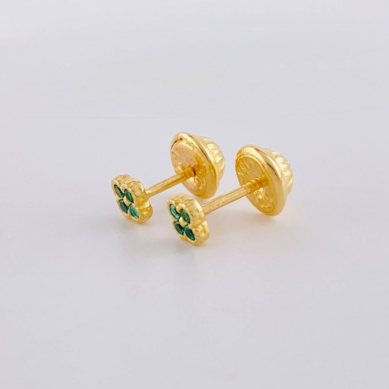 Topos Flor Borde Texturizado 0.7g / 3.6mm Oro Amarillo 18K