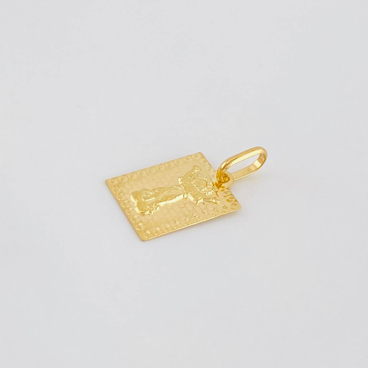 Dije Medalla Divino Niño 0.75g / 1.8cm Oro Amarillo 18K