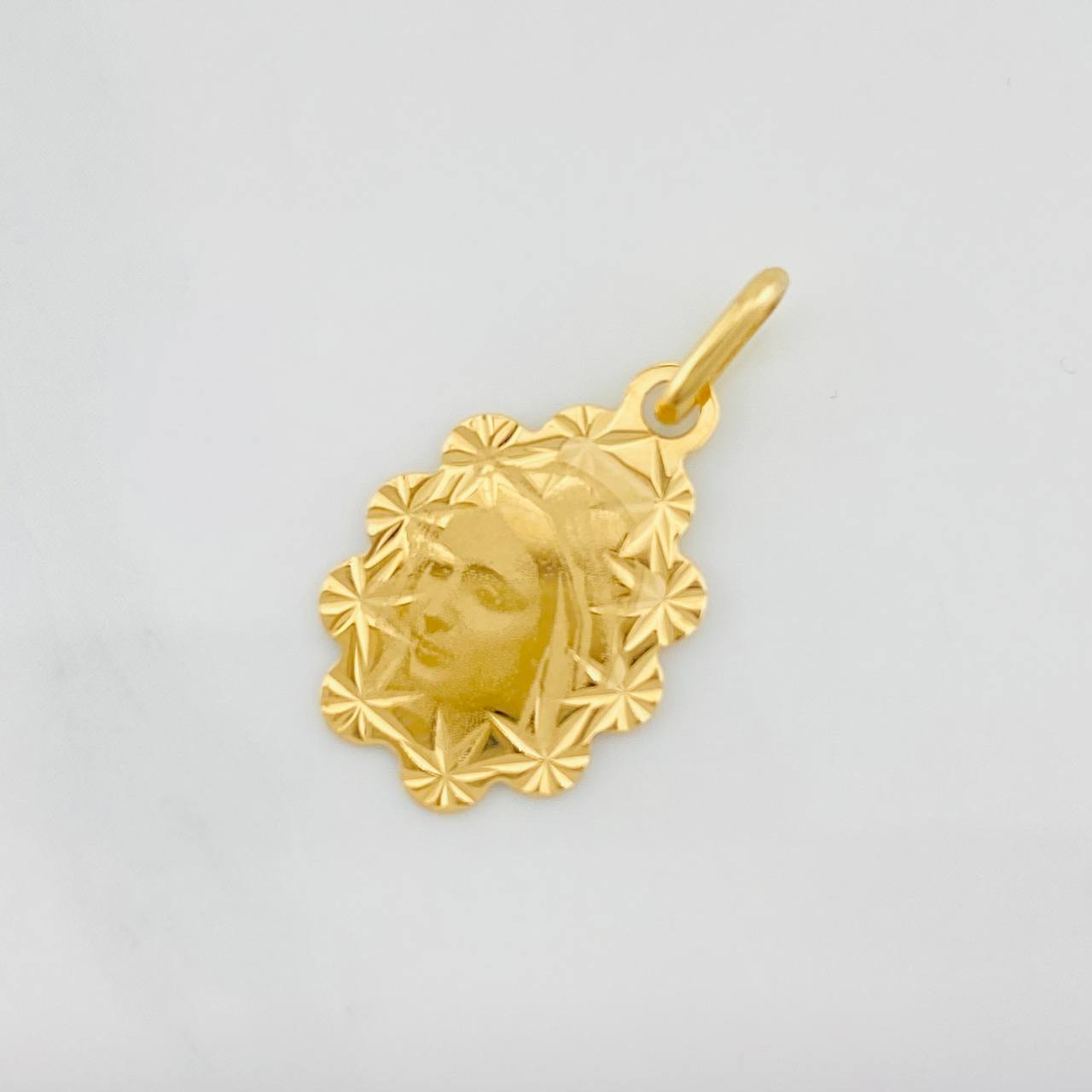 Dije Virgen Maria 0.7g / 2.3cm Oro Amarillo 18K