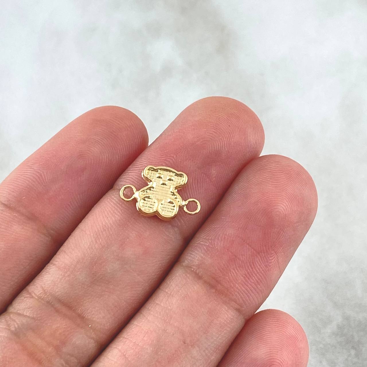 Herraje Oso TS 0.4gr / 1.3cm / Texturizado Oro Amarillo 18K ©