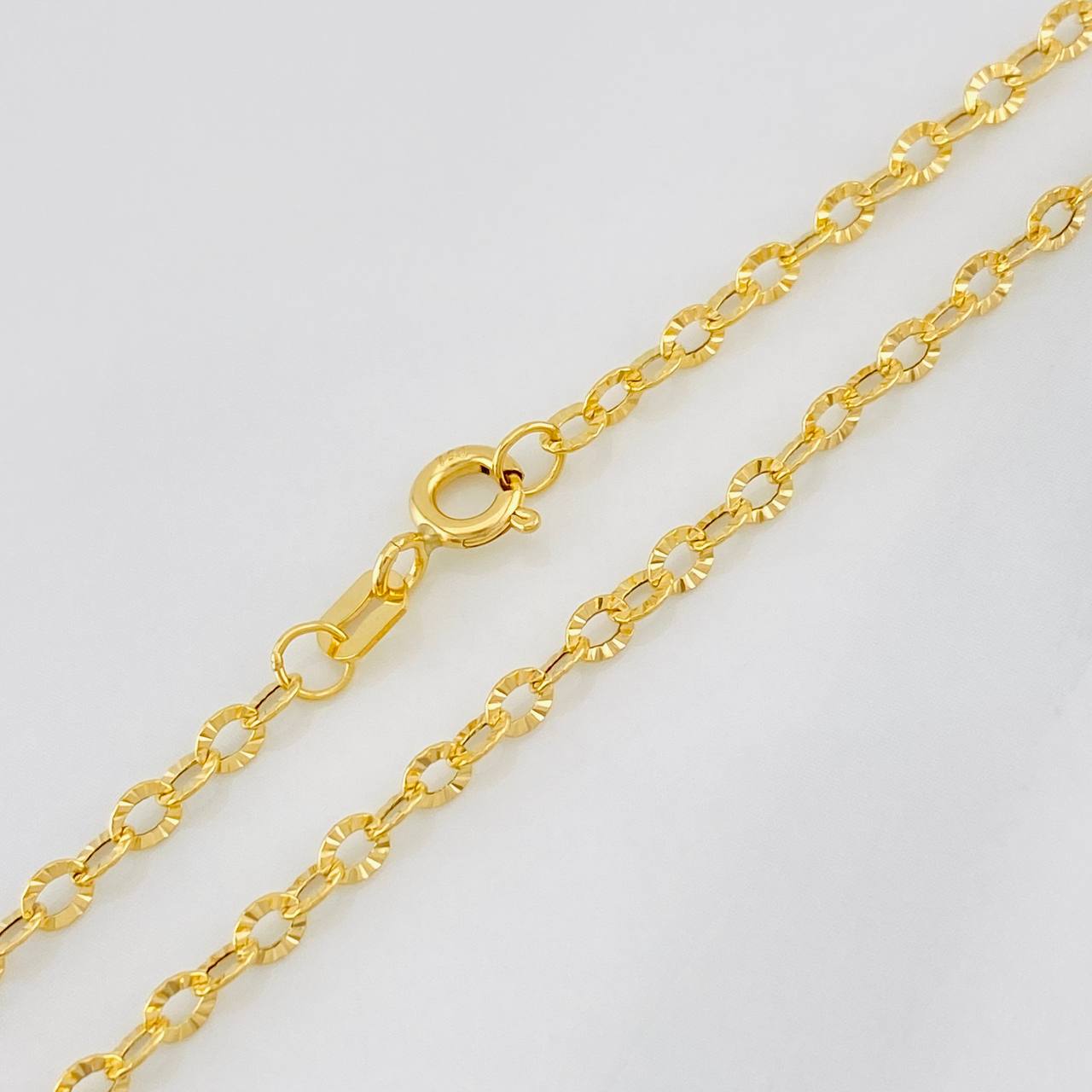 Cadena Aro Seguido Diamantada 1.85g / 55cm / 2.4mm Oro Amarillo 18K
