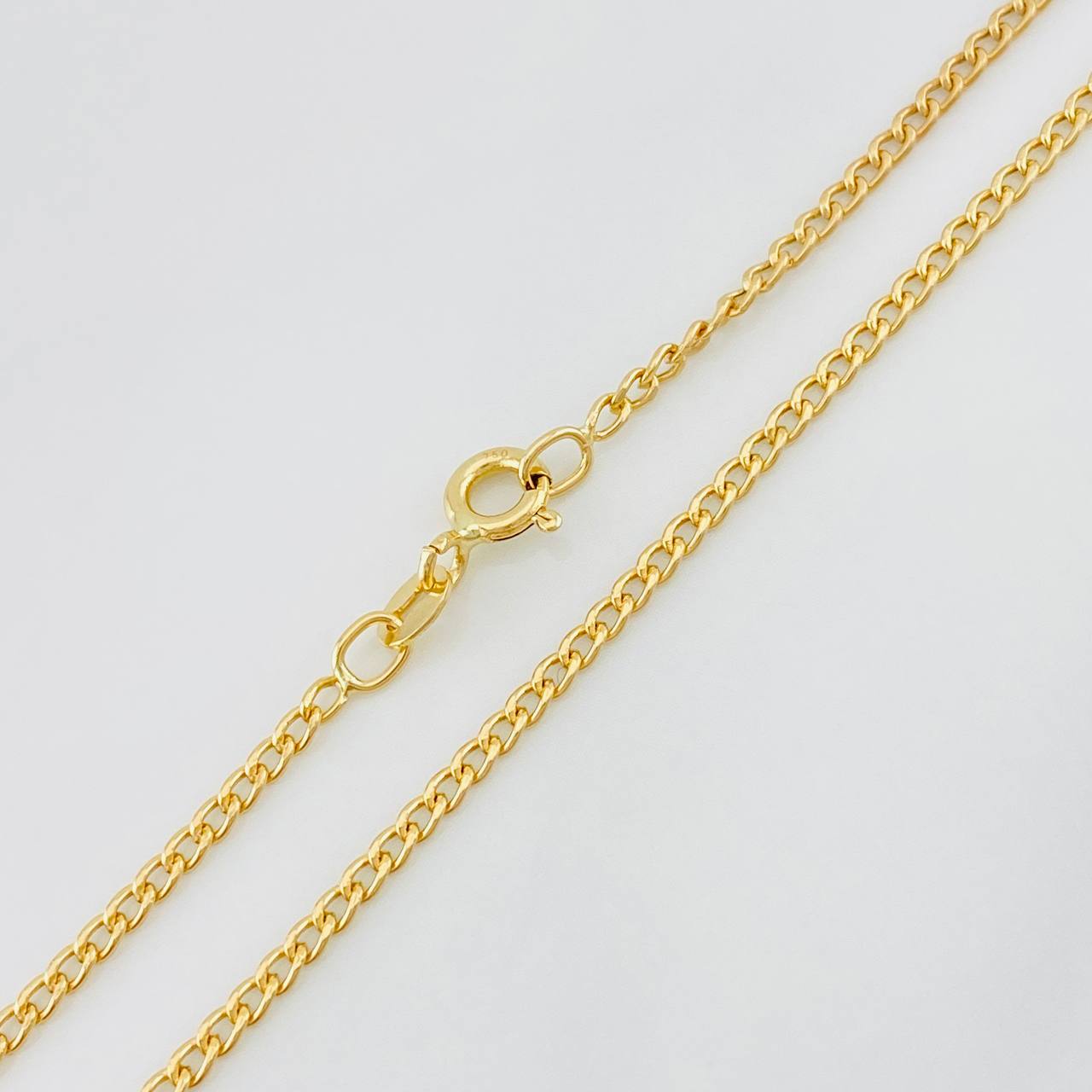 Cadena Cubana 2g / 45cm / 1.7mm Oro Amarillo 18K