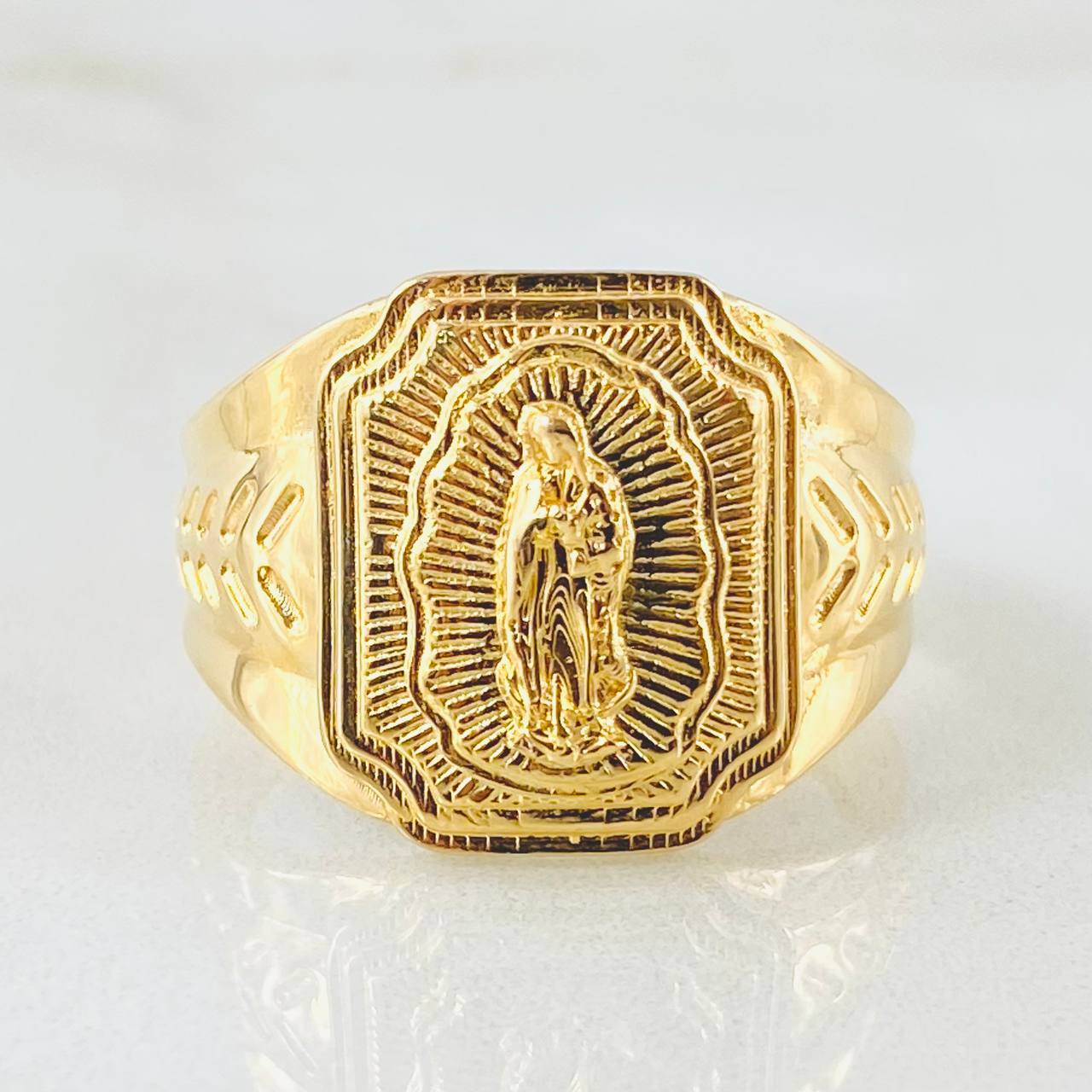 Anillo Virgen Guadalupe Espiga Lineal 6.65gr / T10 1/2 / Oro Amarillo 18K ©