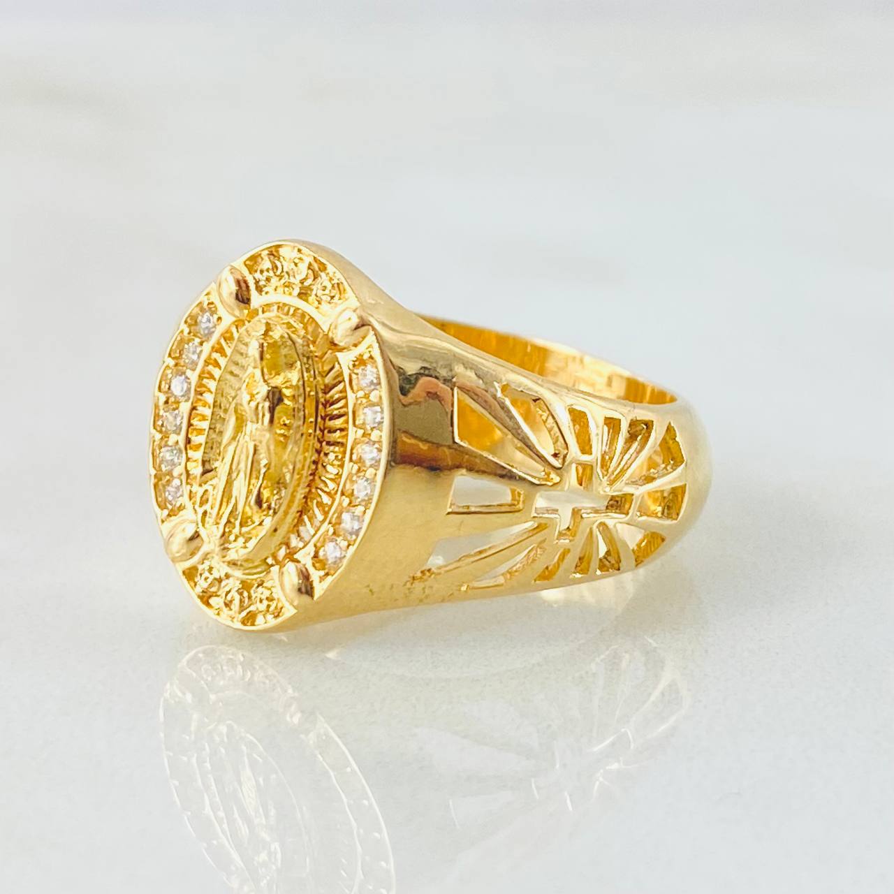 Anillo Virgen Guadalupe Cruz Destello 6.45gr / T9 / Oro Amarillo 18K ©