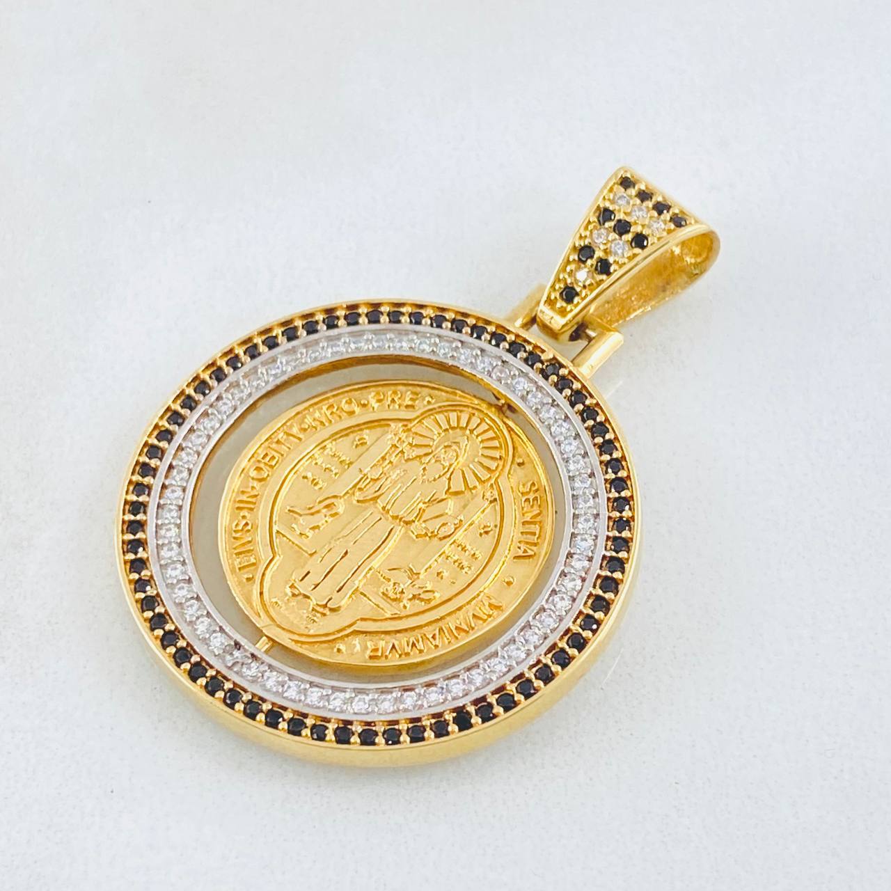 Dije San Benito 8.35gr / 4cm / Oro Amarillo 18K