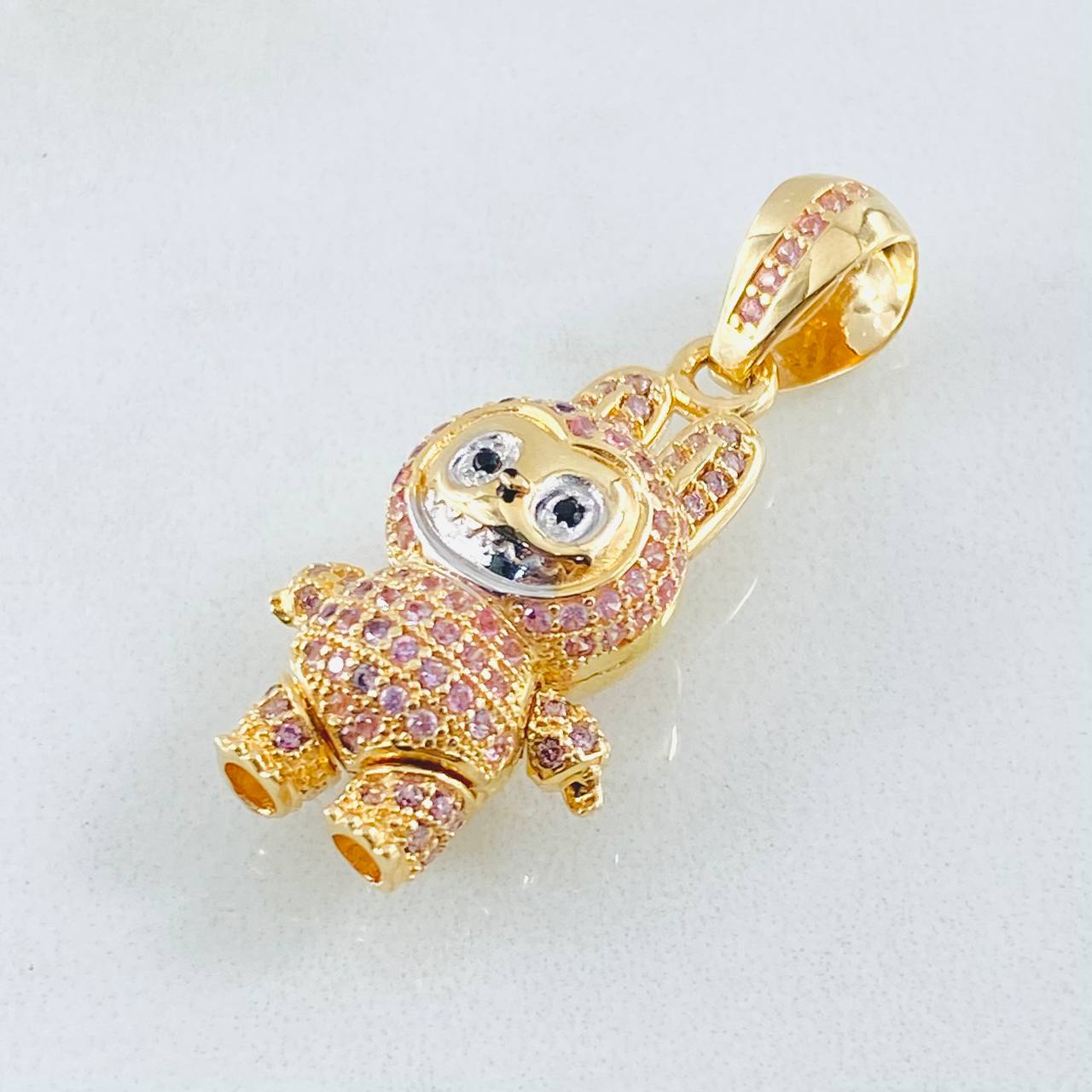 Dije Conejo Sonriente 6.15gr / 3.4cm / Dos Oros Amarillo Blanco 18K ©