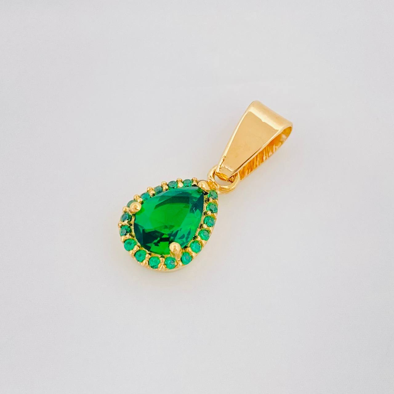 Dije Halo Gota 1.3g / 2cm Oro Amarillo 18K