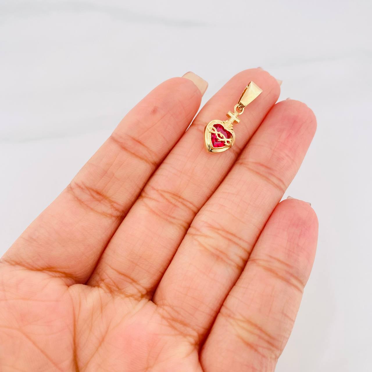 Dije Sagrado Corazón de Jesús 1.45g / 2.2cm Oro Amarillo 18K
