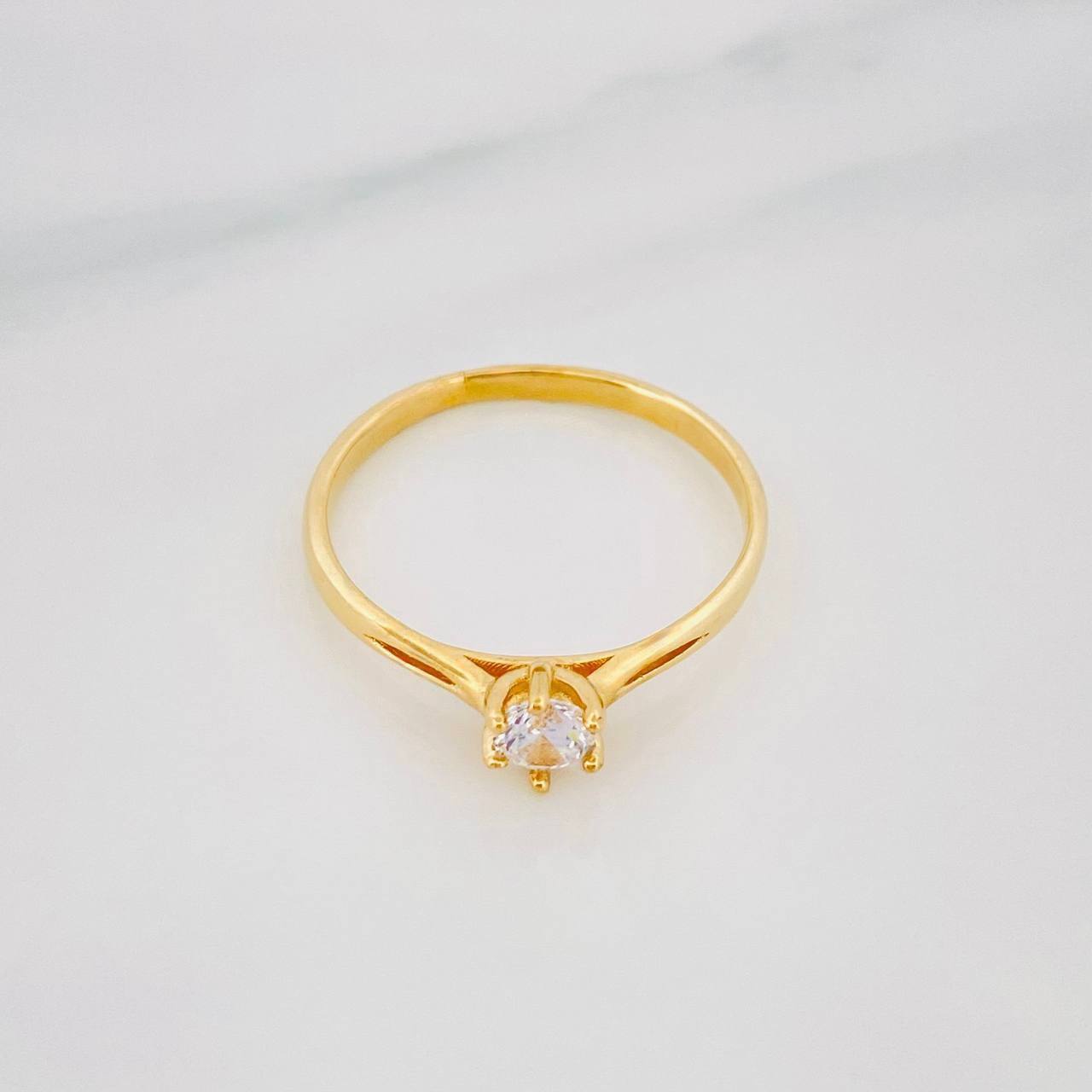Anillo Solitario 1.8g / T6 1/2 Oro Amarillo 18K