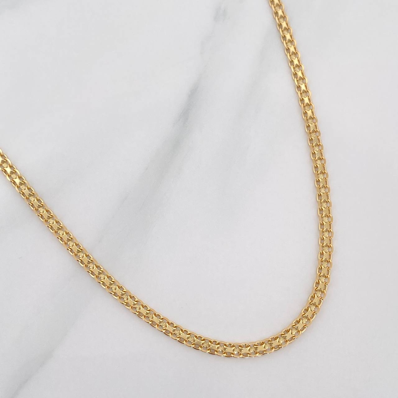 Cadena China 8.85 g / 61 cm / 2.4 mm Oro Amarillo 18K