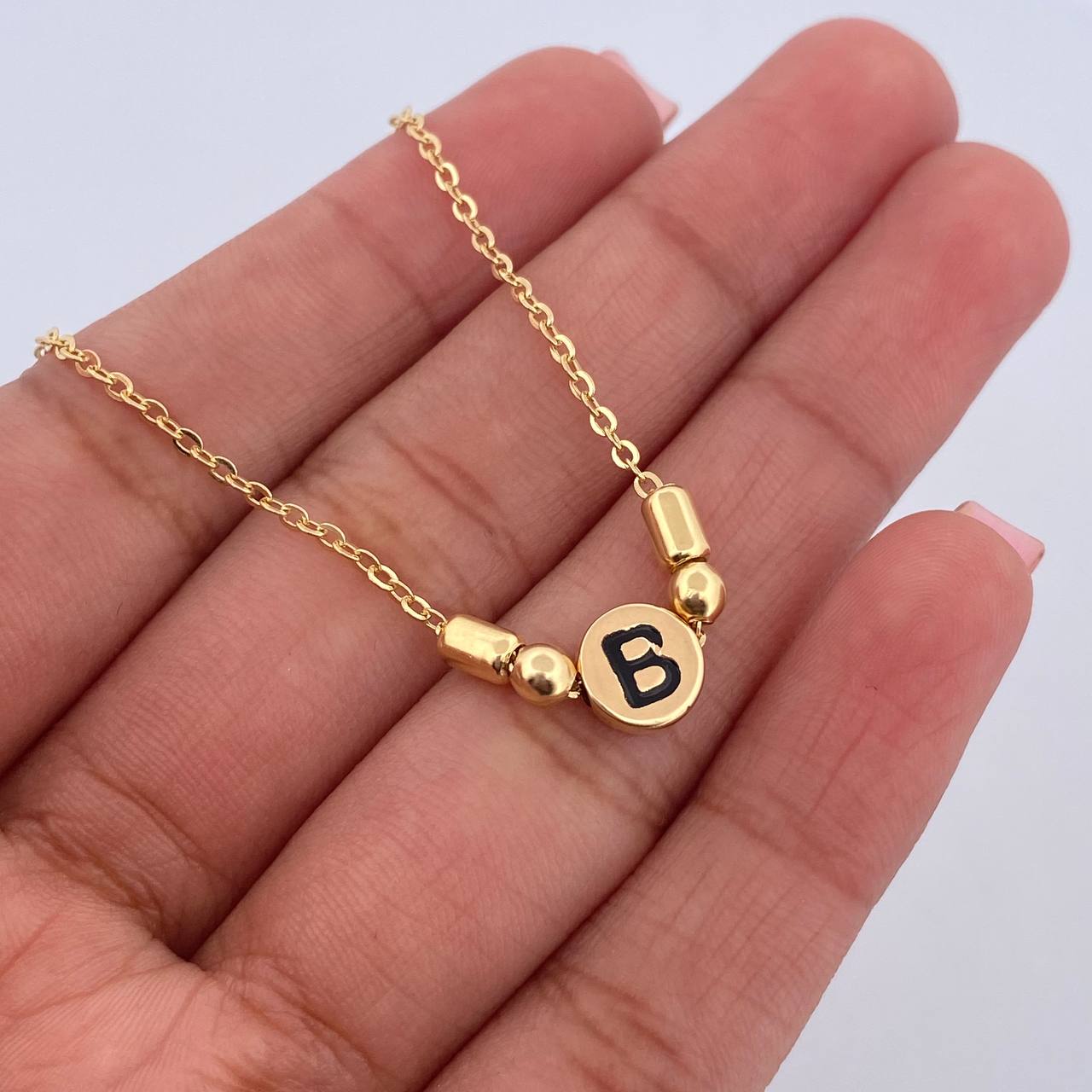 Cadena Aro Seguido Letra B 2.75gr / 43.4cm / 1.3mm Bolas Cilindros Oro Amarillo 18K &