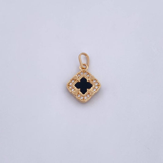 Dije Flor Trebol 1.65gr / 1.9cm / Onix Negra Circones Blancos Oro Amarillo 18K &