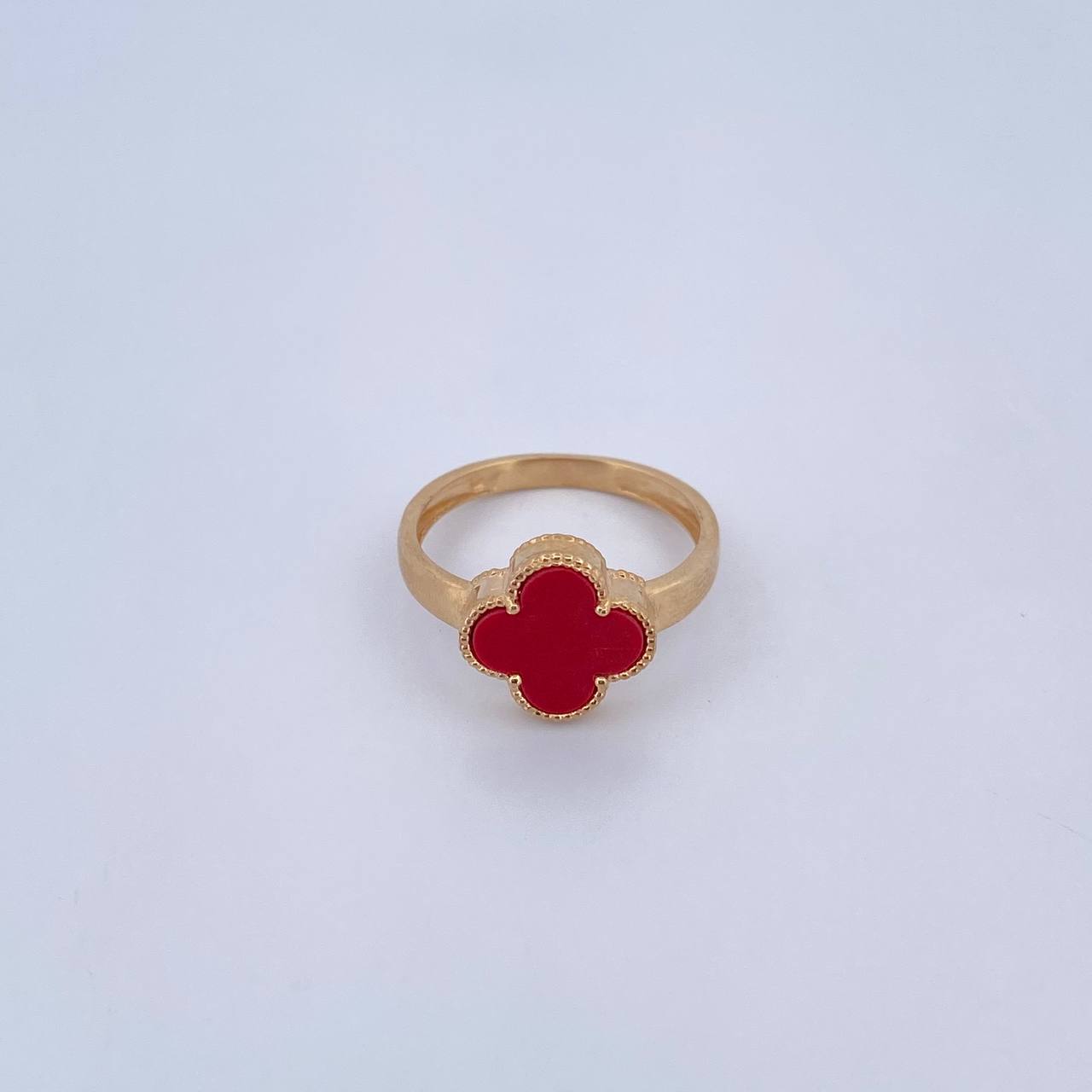 Anillo Trebol 2.75gr / T7 1/4 / Piedra Roja Oro Amarillo Nac.Esp. 18K &