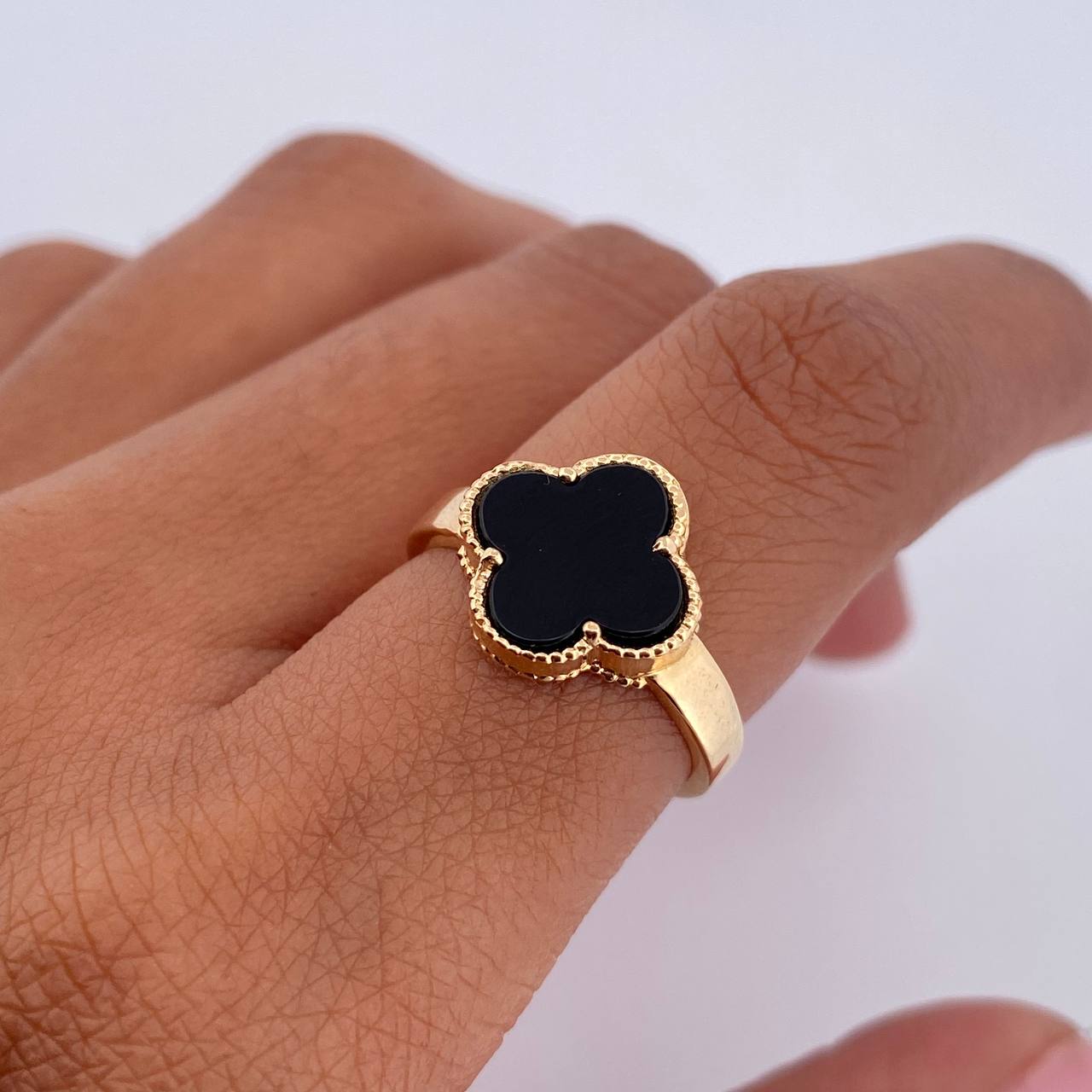 Anillo Trebol 2.85gr / T6 3/4 / Onix Negra Oro Amarillo Nac.Esp. 18K &