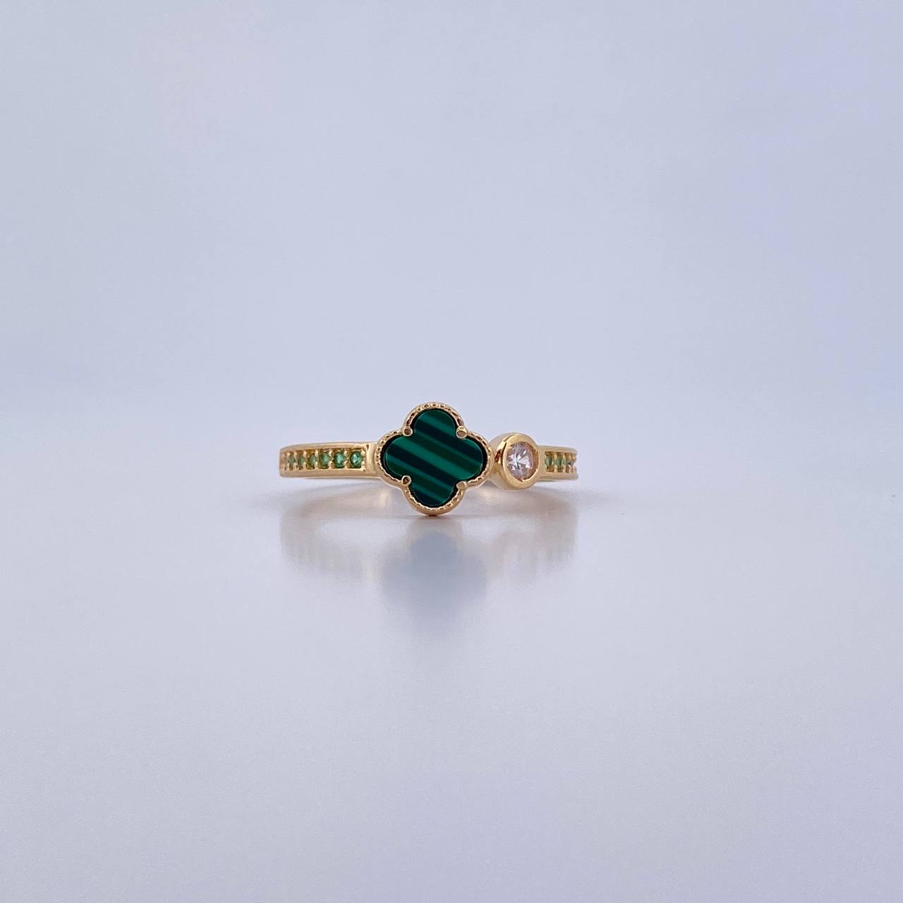 Anillo Trebol Churumbela 2.3gr / T6 1/2 / Malaquita Verde Circones Blanco Verdes Oro Amarillo Nac.Esp. 18K &