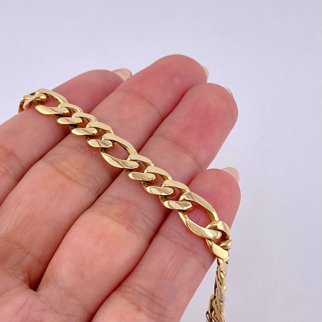 Pulso Figaro 7.3gr / 15.5cm / 6.8mm Oro Amarillo 18K