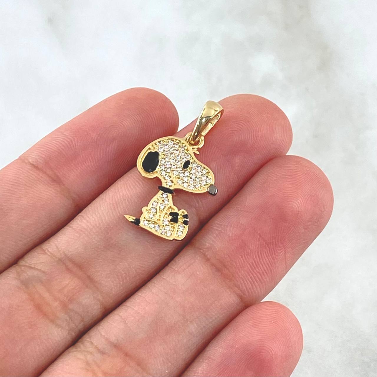 Dije Perro Animado  1.85gr / 2.4cm /  Circones Blancos Oro Amarillo 18K