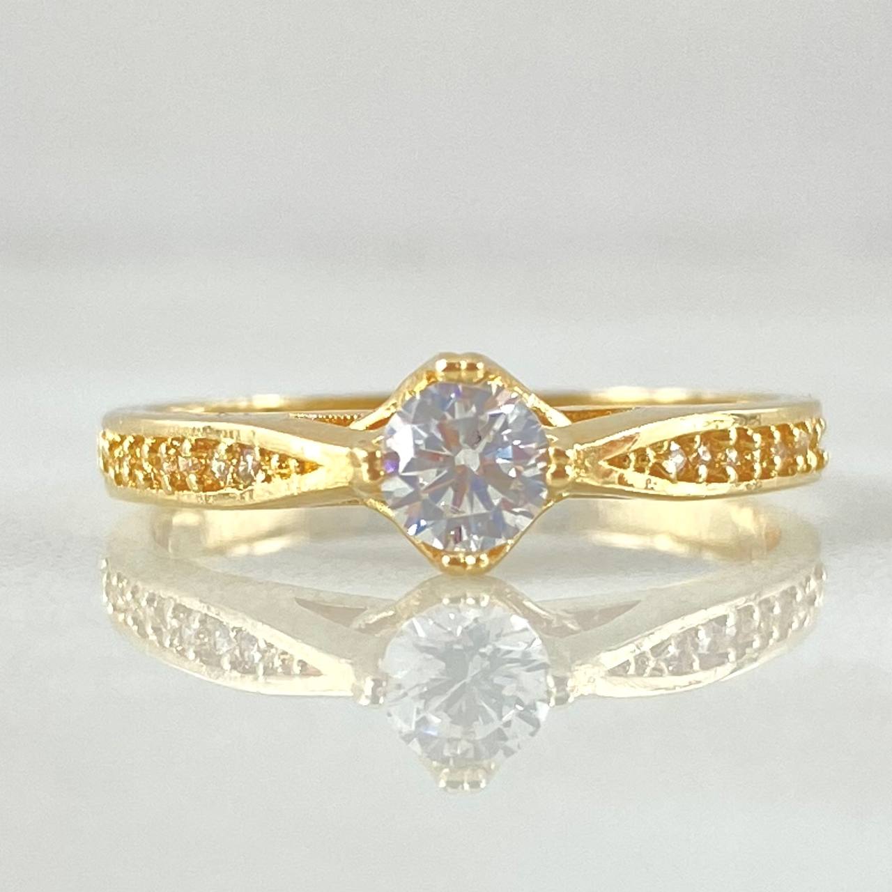 Anillo Solitario Puente Tupido 2.3gr / T6 / Oro 18K