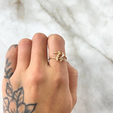 Anillo Hojas Cruzadas 1gr / T5 3/4 / Oro Amarillo 18K