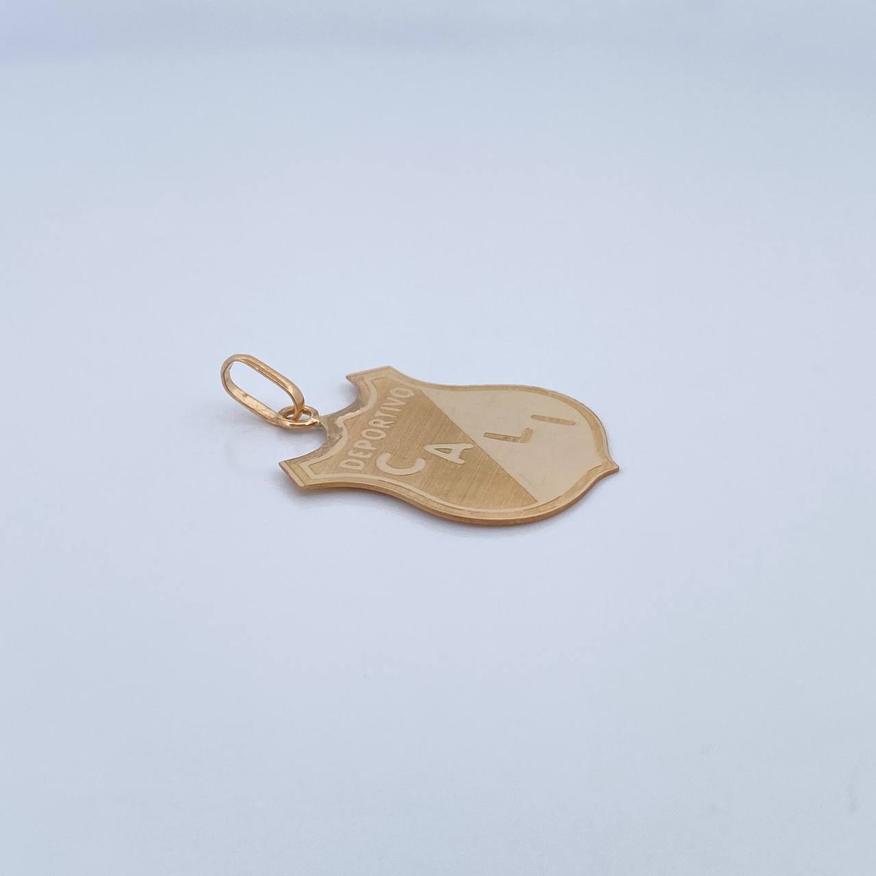 Dije Deportivo Cali 1.3gr / 2.7cm / Oro 18K &