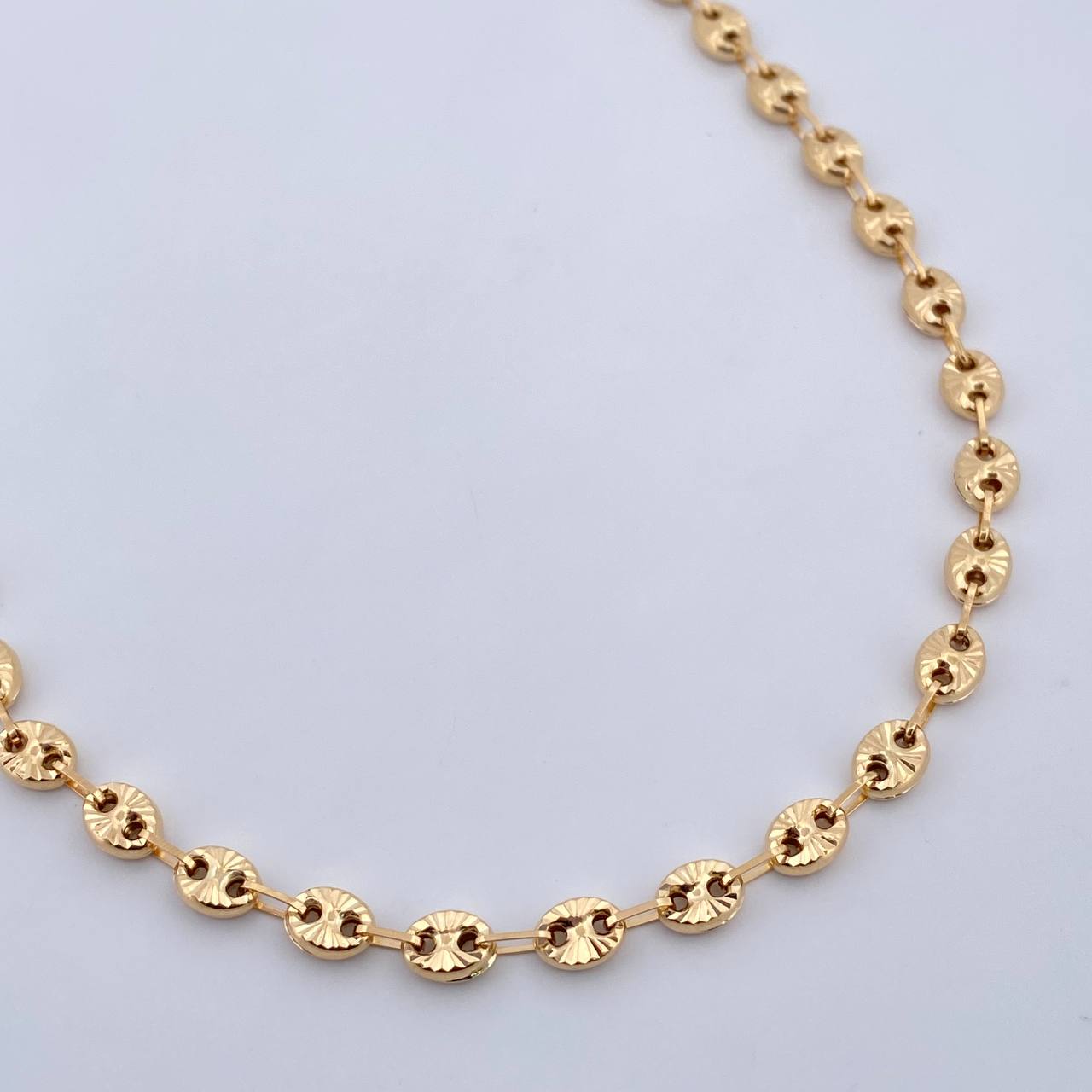 Cadena GC 8.9gr / 46cm / 4.76mm Oro Amarillo 18K $