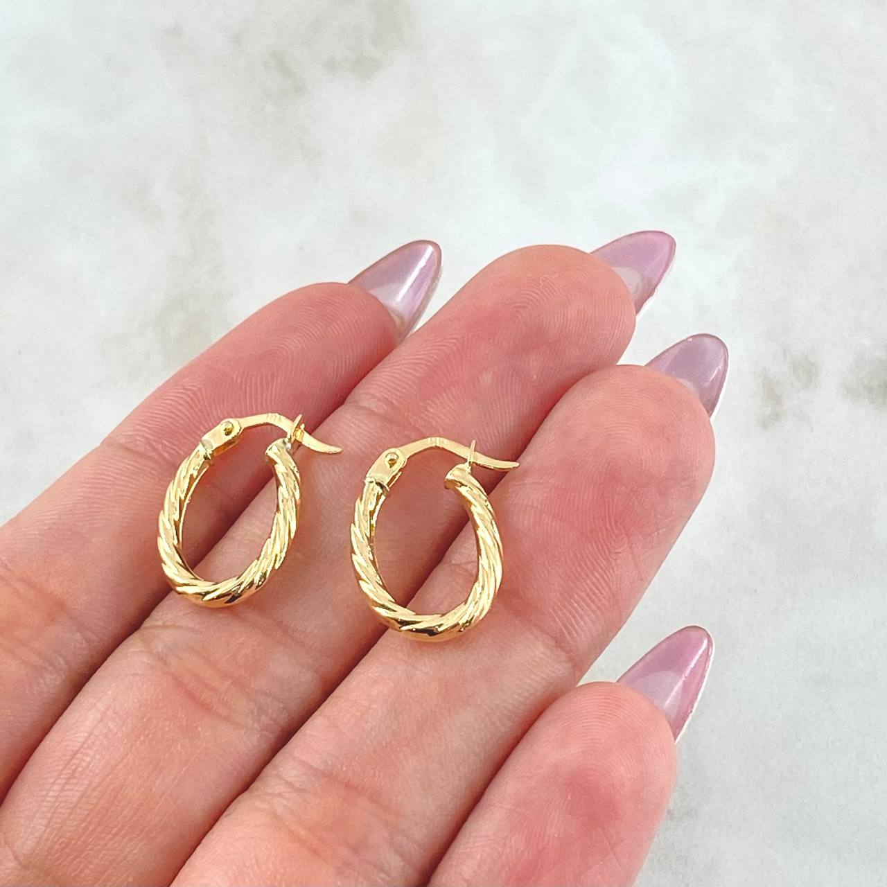 Candongas Mary Ovalada 1.2gr / 1.8cm / Oro Amarillo 18K *