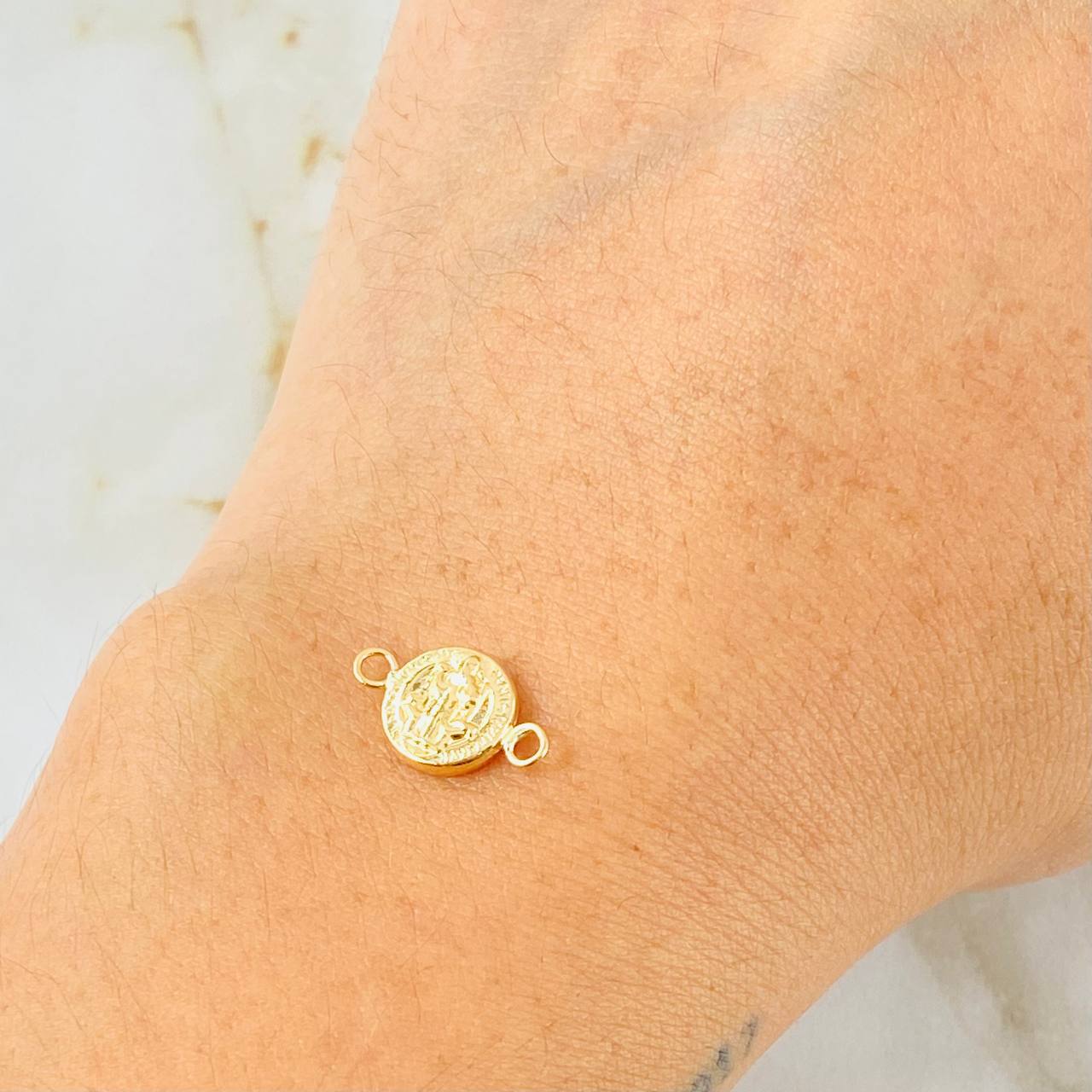 Herraje San Benito 0.35gr / 1.4cm / Oro Amarillo 18K *