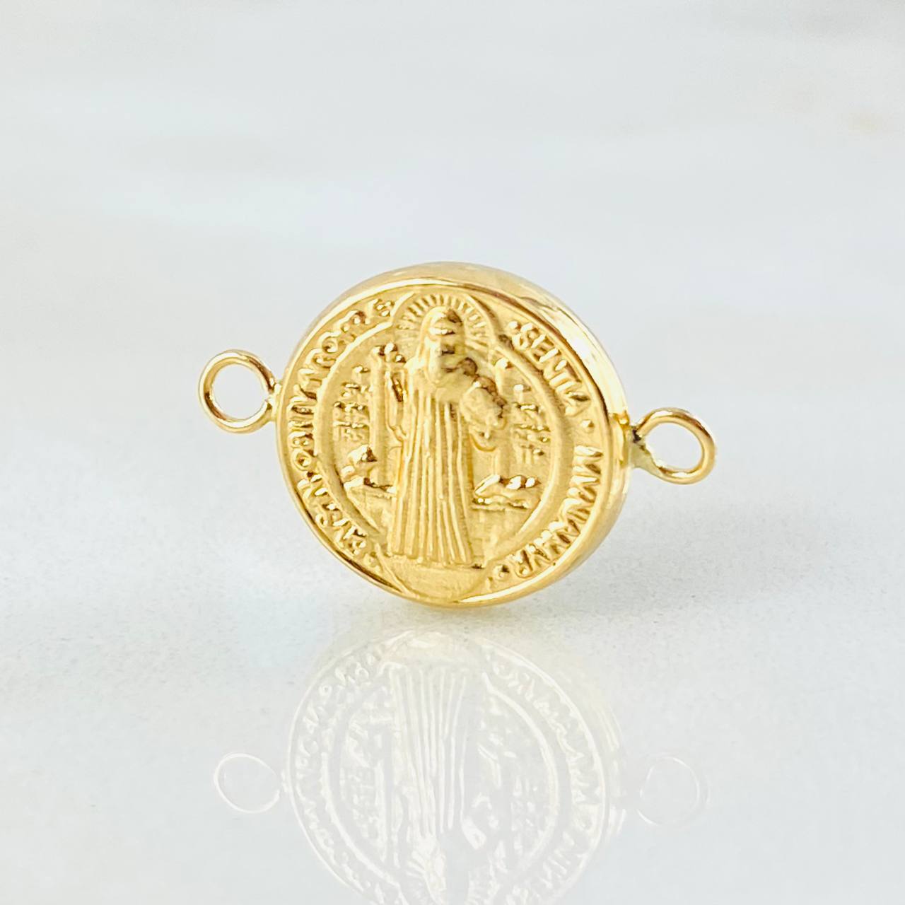 Herraje San Benito 0.65gr / 1.8cm / Oro Amarillo 18K *