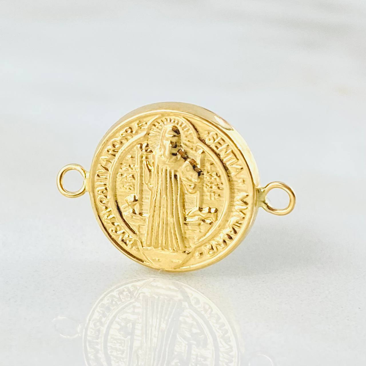 Herraje San Benito 1.1gr / 2cm / Oro Amarillo 18K *