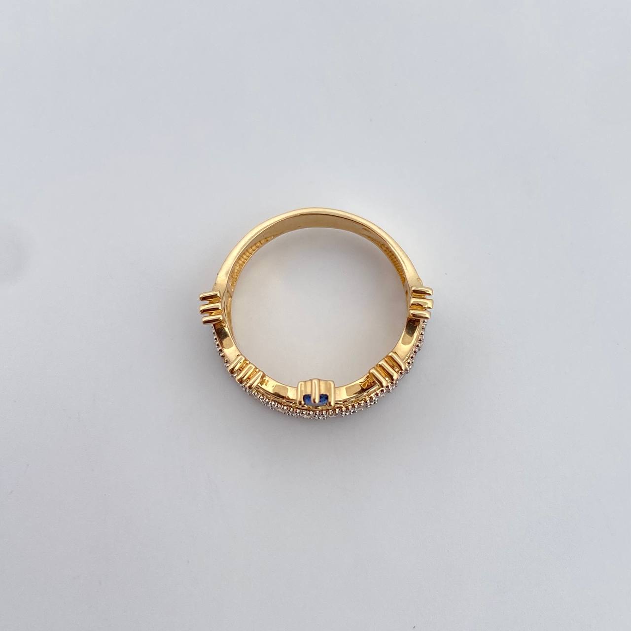Anillo Corona Corazon 4.05gr / T6 1/2 / Circones Blancos Azul Dos Oros Amarillo Blanco 18K $