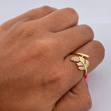 Anillo Hoja 2.4gr / T6 / Circones Blancos Oro Amarillo 18K $