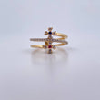 Anillo Flor Cruzada 3.85gr / T6 / Circones Blancos Fucsia Azul Dos Oros Amarillo Blanco 18K $