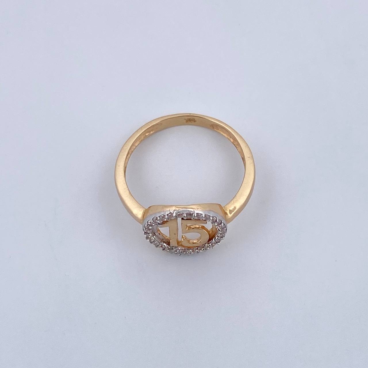 Anillo 15's 2.1gr / T5 3/4 / Circones Blancos Dos Oros Amarillo Blanco 18K $