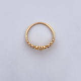 Anillo Corona 15's  1.75gr / T5 1/2 / Circones Blancos Oro Amarillo 18K $