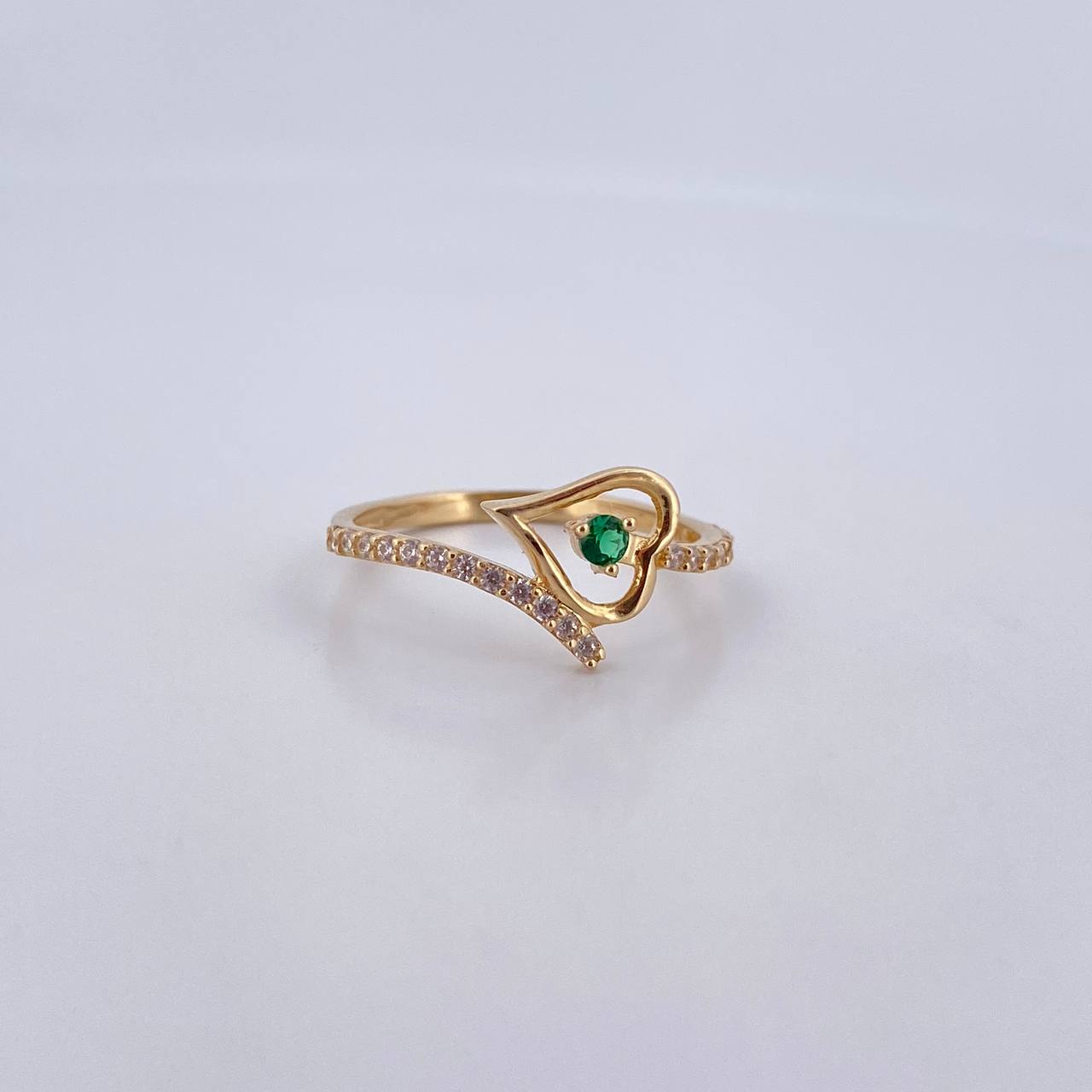 Anillo Corazon Churumbela 1.8gr / T7 1/2 / Circones Blancos Verde Oro Amarillo 18K $