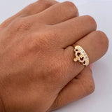 Anillo Corona 15's  2.2gr / T6 1/4 / Circones Blancos Oro Amarillo 18K $