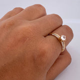 Anillo Solitario 2.15gr / T7 / Circones Blancos Oro Amarillo 18K $