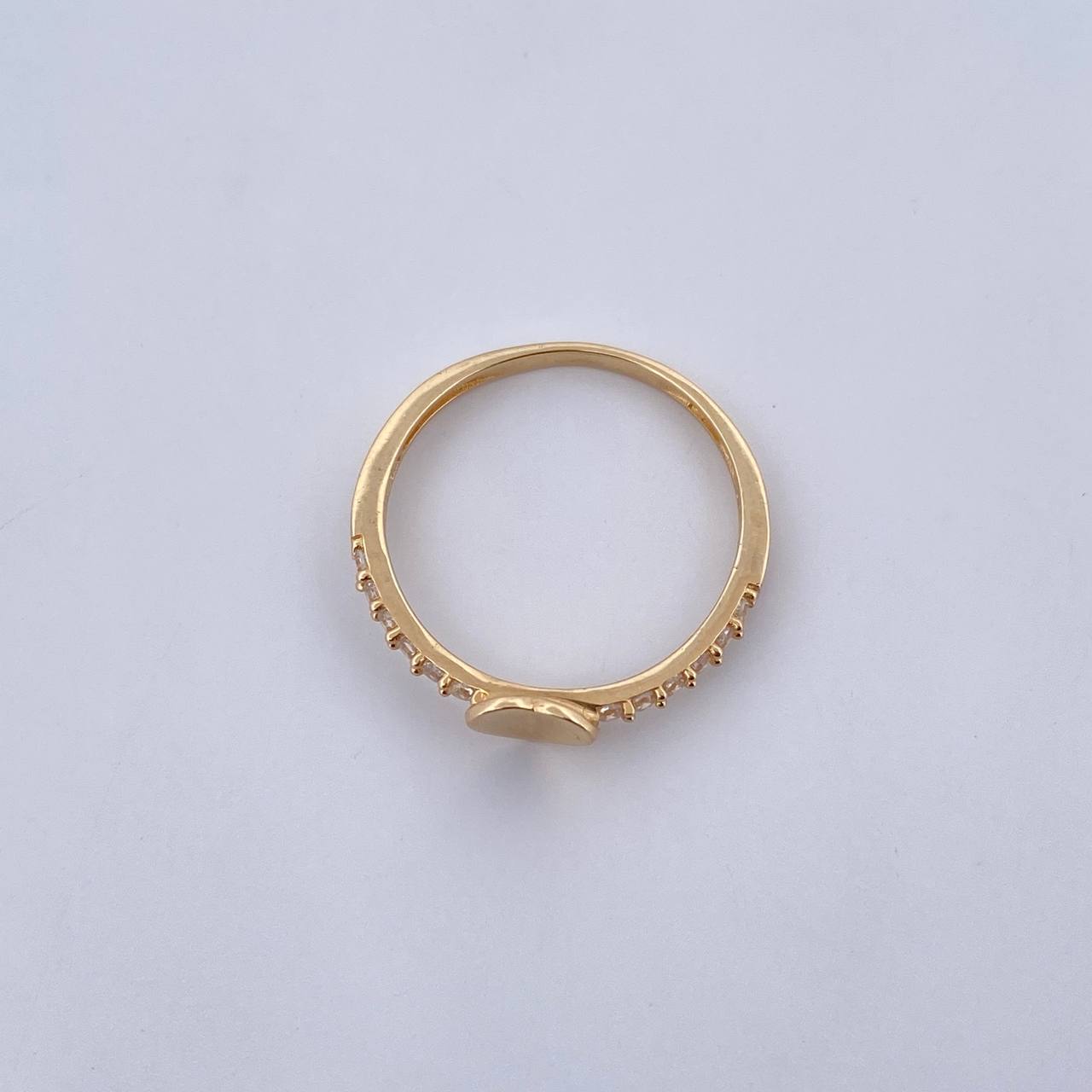 Anillo Corazon Churumbela 1.9gr / T7 1/4 / Circones Blancos Oro Amarillo 18K $