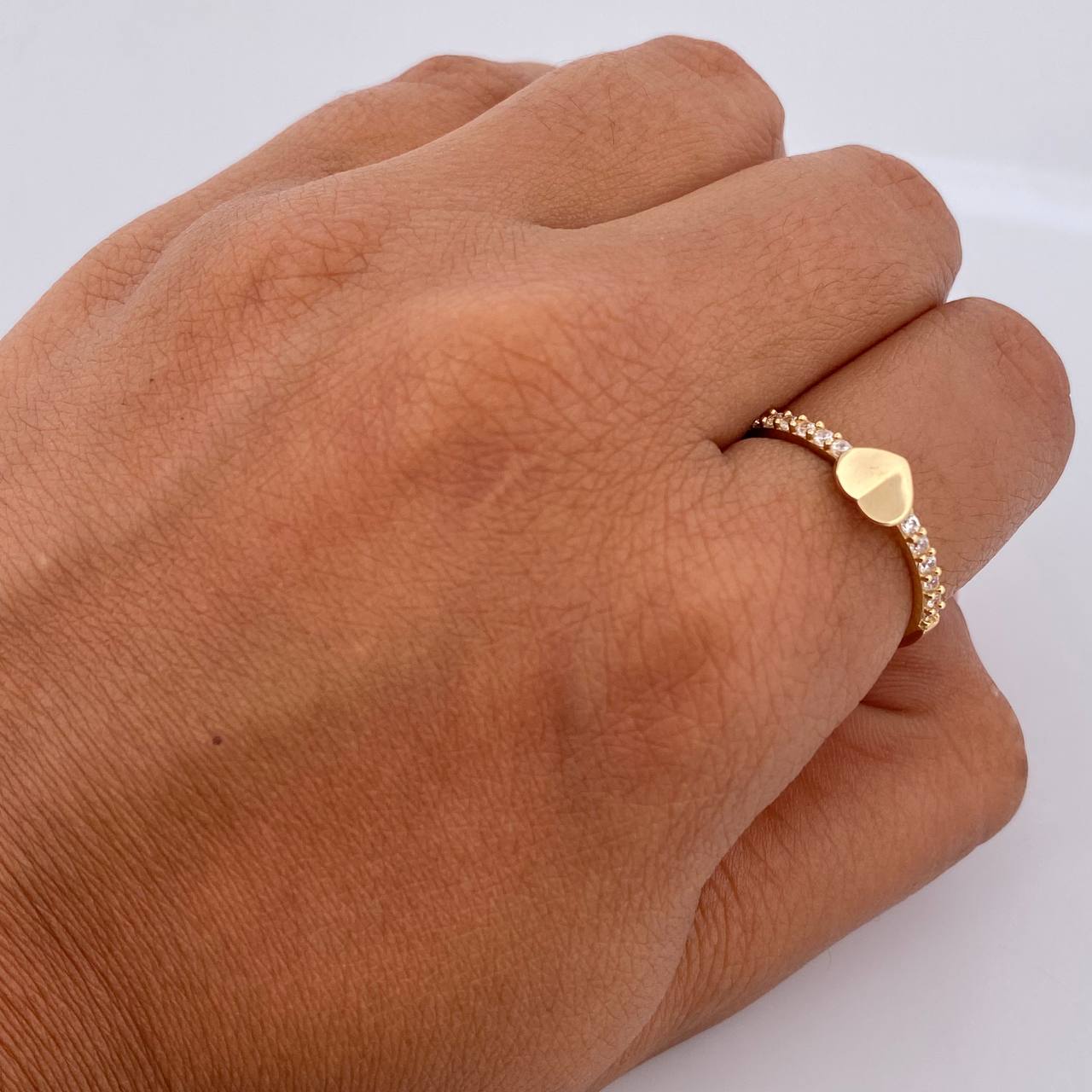 Anillo Corazon Churumbela 1.9gr / T7 1/4 / Circones Blancos Oro Amarillo 18K $
