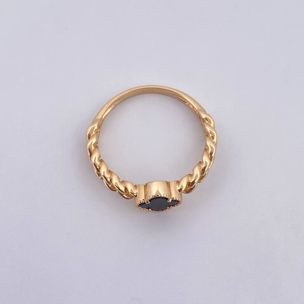 Anillo Trebol Cubano 2.9gr / T7 / Onix Negro Oro Amarillo 18K $