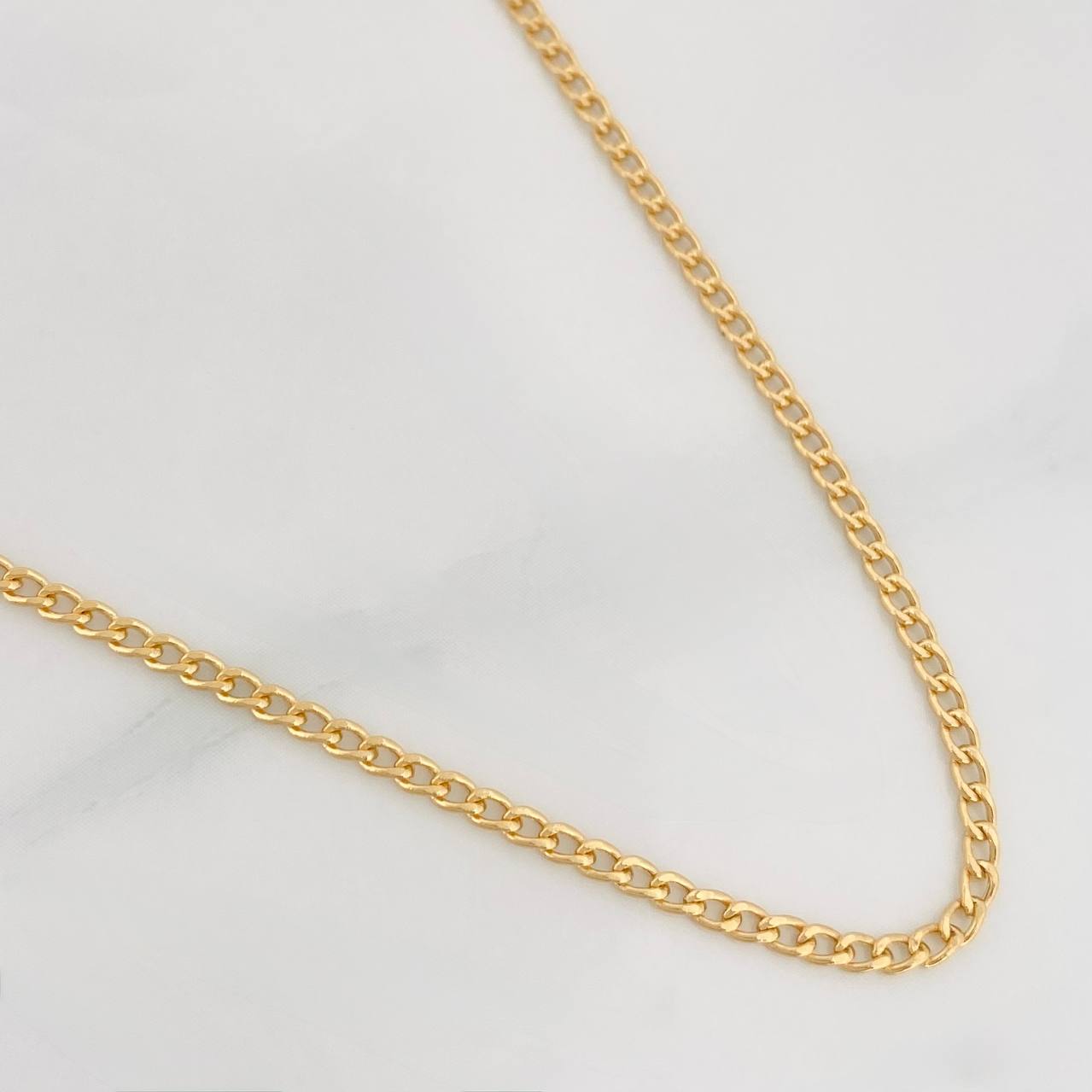 Cadena Cubana 2.4g / 50cm / 1.7mm Oro Amarillo 18K